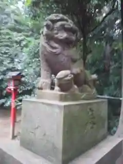 久伊豆神社の狛犬