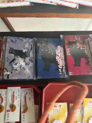 元祇園梛神社・隼神社の{uncategorized: "未分類", other: "その他", undefined: "問題あり", building: "その他建物", grave: "お墓", sacred_gate: "鳥居", guardian: "狛犬", statue: "像", buddha: "仏像", history: "歴史", nature: "自然", garden: "庭園", animal: "動物", pagoda: "塔", temizu: "手水舎", mountain_gate: "山門・神門", sanctuary: "本殿・本堂", subordinate: "末社・摂社", art: "芸術", scenery: "景色", jizo: "地蔵", ema: "絵馬", goshuin: "御朱印", omikuji: "おみくじ", items: "授与品その他", amulet: "お守り", goshuincho: "御朱印帳", eats: "食事", festival: "お祭り", votive_dance: "神楽", shichigosan: "七五三参", wedding: "結婚式", experience: "体験その他", initially: "初詣", around: "周辺", anti_infection: "感染症対策"}