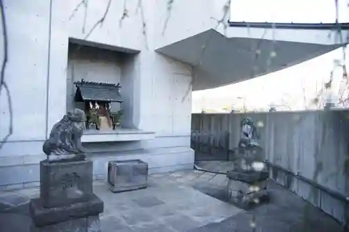 北谷稲荷神社の末社・摂社