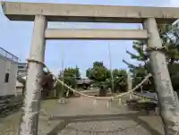 富士浅間社の{uncategorized: "未分類", other: "その他", undefined: "問題あり", building: "その他建物", grave: "お墓", sacred_gate: "鳥居", guardian: "狛犬", statue: "像", buddha: "仏像", history: "歴史", nature: "自然", garden: "庭園", animal: "動物", pagoda: "塔", temizu: "手水舎", mountain_gate: "山門・神門", sanctuary: "本殿・本堂", subordinate: "末社・摂社", art: "芸術", scenery: "景色", jizo: "地蔵", ema: "絵馬", goshuin: "御朱印", omikuji: "おみくじ", items: "授与品その他", amulet: "お守り", goshuincho: "御朱印帳", eats: "食事", festival: "お祭り", votive_dance: "神楽", shichigosan: "七五三参", wedding: "結婚式", experience: "体験その他", initially: "初詣", around: "周辺", anti_infection: "感染症対策"}