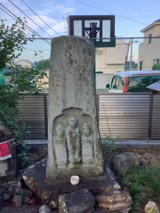 大師堂(塔野地)の仏像