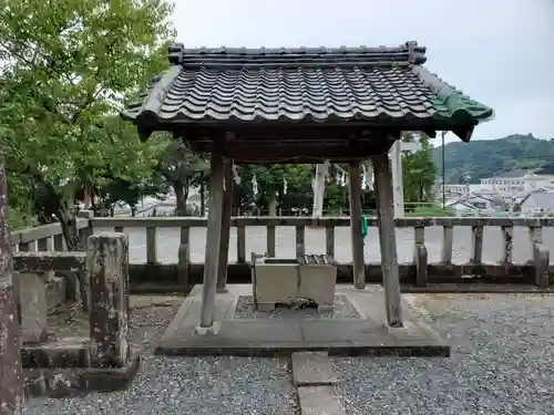 三島神社の手水