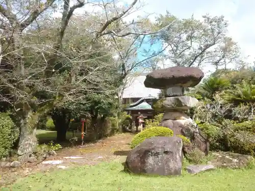 大本山誕生院  の建物その他