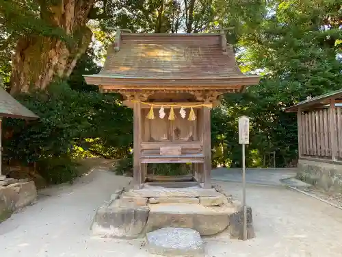 八重垣神社の末社