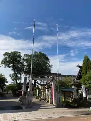 神館飯野高市本多神社の鳥居