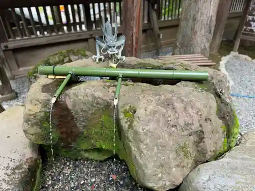 諏訪大社の手水舎