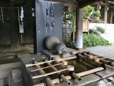 東郷神社の手水舎