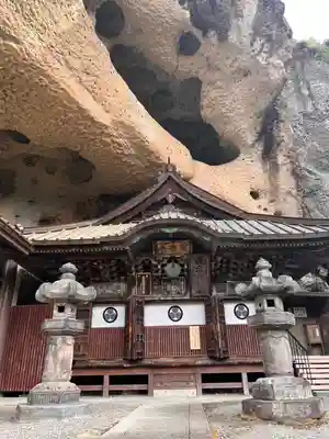 大谷寺の本殿・本堂