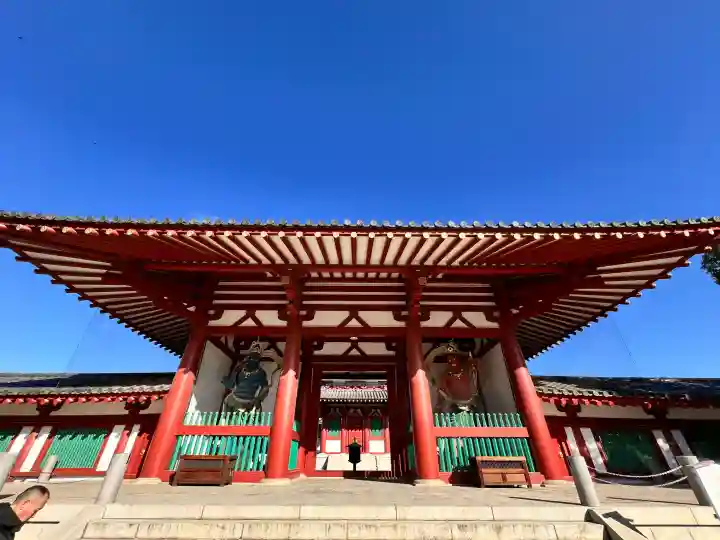 四天王寺の{uncategorized: "未分類", other: "その他", undefined: "問題あり", building: "その他建物", grave: "お墓", sacred_gate: "鳥居", guardian: "狛犬", statue: "像", buddha: "仏像", history: "歴史", nature: "自然", garden: "庭園", animal: "動物", pagoda: "塔", temizu: "手水舎", mountain_gate: "山門・神門", sanctuary: "本殿・本堂", subordinate: "末社・摂社", art: "芸術", scenery: "景色", jizo: "地蔵", ema: "絵馬", goshuin: "御朱印", omikuji: "おみくじ", items: "授与品その他", amulet: "お守り", goshuincho: "御朱印帳", eats: "食事", festival: "お祭り", votive_dance: "神楽", shichigosan: "七五三参", wedding: "結婚式", experience: "体験その他", initially: "初詣", around: "周辺", anti_infection: "感染症対策"}