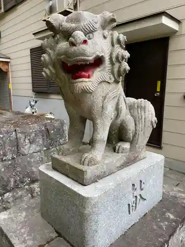 諏訪神社の狛犬