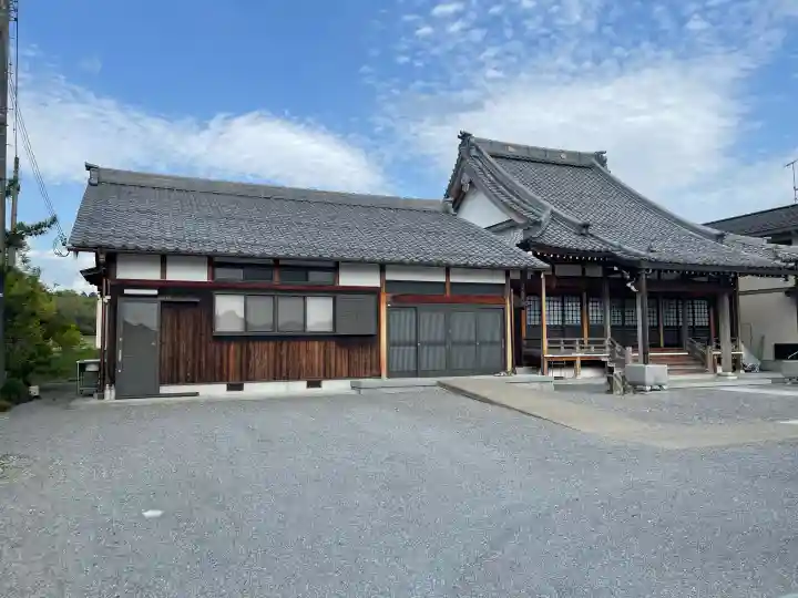 西法寺の{uncategorized: "未分類", other: "その他", undefined: "問題あり", building: "その他建物", grave: "お墓", sacred_gate: "鳥居", guardian: "狛犬", statue: "像", buddha: "仏像", history: "歴史", nature: "自然", garden: "庭園", animal: "動物", pagoda: "塔", temizu: "手水舎", mountain_gate: "山門・神門", sanctuary: "本殿・本堂", subordinate: "末社・摂社", art: "芸術", scenery: "景色", jizo: "地蔵", ema: "絵馬", goshuin: "御朱印", omikuji: "おみくじ", items: "授与品その他", amulet: "お守り", goshuincho: "御朱印帳", eats: "食事", festival: "お祭り", votive_dance: "神楽", shichigosan: "七五三参", wedding: "結婚式", experience: "体験その他", initially: "初詣", around: "周辺", anti_infection: "感染症対策"}