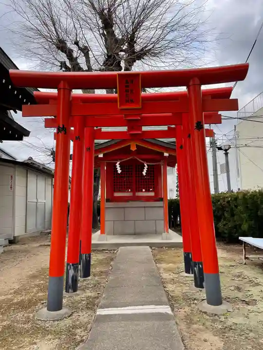荒田八幡神社の末社・摂社