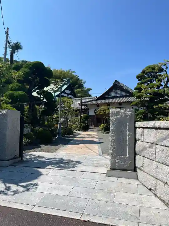 妙法寺の{uncategorized: "未分類", other: "その他", undefined: "問題あり", building: "その他建物", grave: "お墓", sacred_gate: "鳥居", guardian: "狛犬", statue: "像", buddha: "仏像", history: "歴史", nature: "自然", garden: "庭園", animal: "動物", pagoda: "塔", temizu: "手水舎", mountain_gate: "山門・神門", sanctuary: "本殿・本堂", subordinate: "末社・摂社", art: "芸術", scenery: "景色", jizo: "地蔵", ema: "絵馬", goshuin: "御朱印", omikuji: "おみくじ", items: "授与品その他", amulet: "お守り", goshuincho: "御朱印帳", eats: "食事", festival: "お祭り", votive_dance: "神楽", shichigosan: "七五三参", wedding: "結婚式", experience: "体験その他", initially: "初詣", around: "周辺", anti_infection: "感染症対策"}