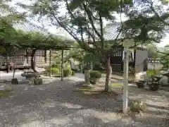 穴太寺の建物その他