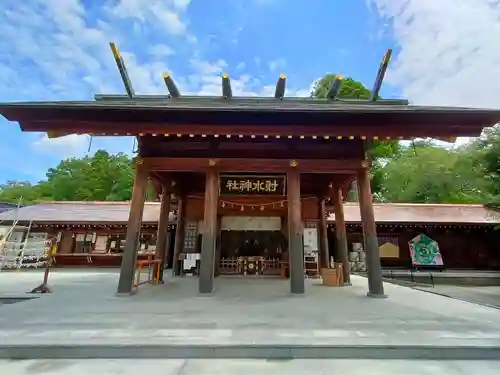 射水神社の本殿・本堂