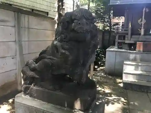 高円寺氷川神社の狛犬