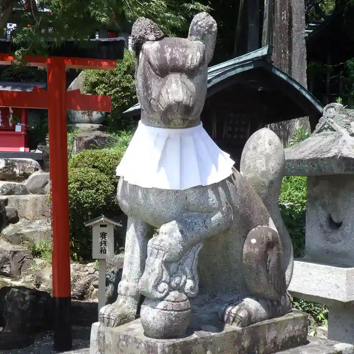 三光稲荷神社の狛犬