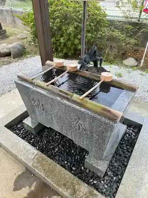三ツ木神社の手水舎