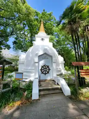 上野大佛の{uncategorized: "未分類", other: "その他", undefined: "問題あり", building: "その他建物", grave: "お墓", sacred_gate: "鳥居", guardian: "狛犬", statue: "像", buddha: "仏像", history: "歴史", nature: "自然", garden: "庭園", animal: "動物", pagoda: "塔", temizu: "手水舎", mountain_gate: "山門・神門", sanctuary: "本殿・本堂", subordinate: "末社・摂社", art: "芸術", scenery: "景色", jizo: "地蔵", ema: "絵馬", goshuin: "御朱印", omikuji: "おみくじ", items: "授与品その他", amulet: "お守り", goshuincho: "御朱印帳", eats: "食事", festival: "お祭り", votive_dance: "神楽", shichigosan: "七五三参", wedding: "結婚式", experience: "体験その他", initially: "初詣", around: "周辺", anti_infection: "感染症対策"}