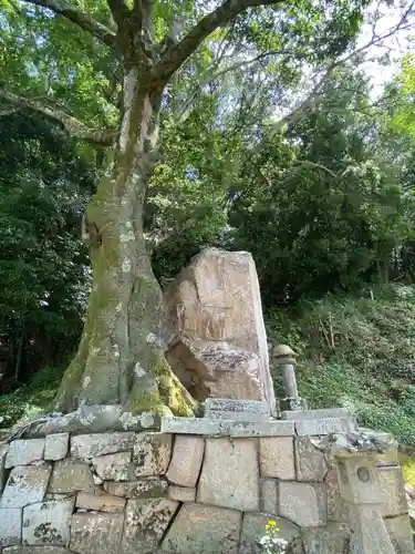 恩徳寺古立石不動明王(岡山県)