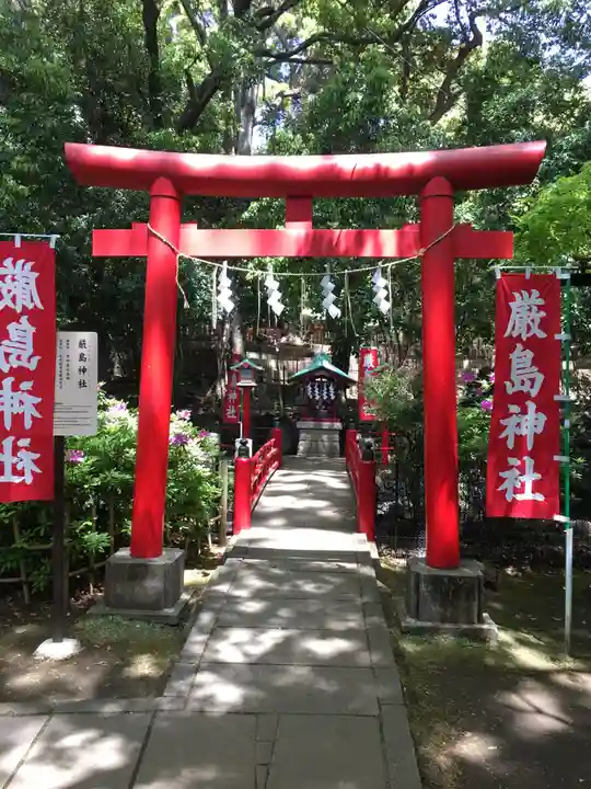 世田谷八幡宮の鳥居