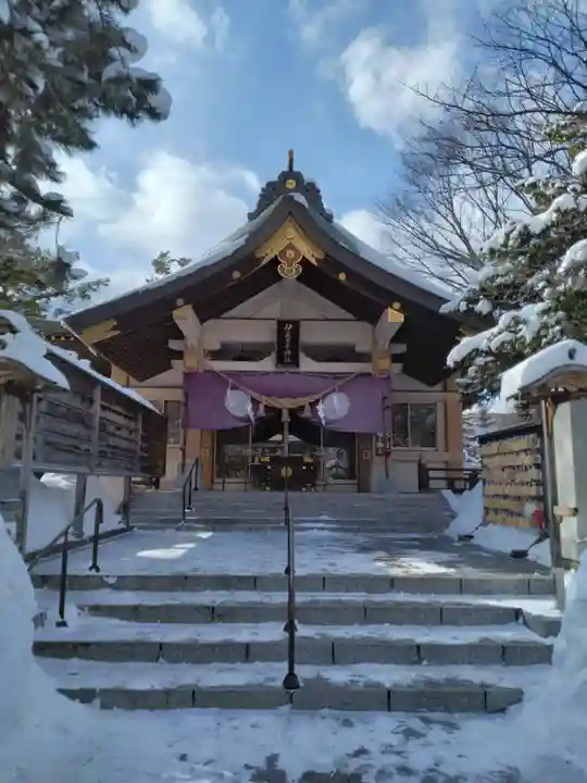彌彦神社 (伊夜日子神社)の本殿・本堂