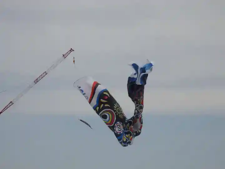 鶴峯八幡宮(茨城県)