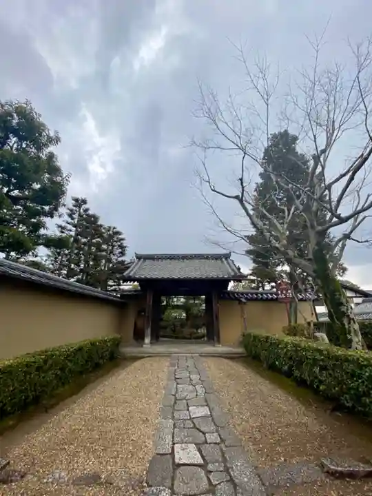 聚光院の山門・神門