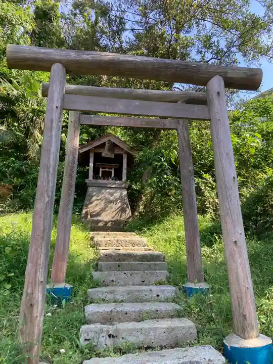 御嶽稲荷神社の鳥居