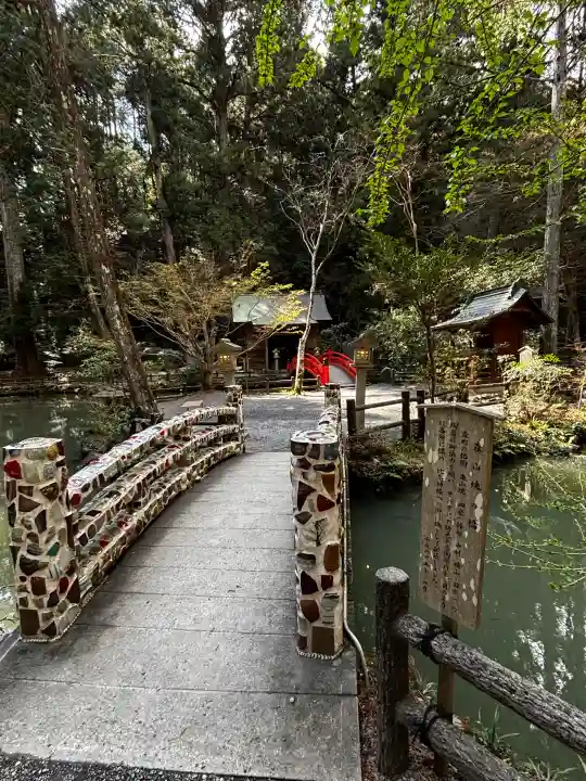 小國神社の{uncategorized: "未分類", other: "その他", undefined: "問題あり", building: "その他建物", grave: "お墓", sacred_gate: "鳥居", guardian: "狛犬", statue: "像", buddha: "仏像", history: "歴史", nature: "自然", garden: "庭園", animal: "動物", pagoda: "塔", temizu: "手水舎", mountain_gate: "山門・神門", sanctuary: "本殿・本堂", subordinate: "末社・摂社", art: "芸術", scenery: "景色", jizo: "地蔵", ema: "絵馬", goshuin: "御朱印", omikuji: "おみくじ", items: "授与品その他", amulet: "お守り", goshuincho: "御朱印帳", eats: "食事", festival: "お祭り", votive_dance: "神楽", shichigosan: "七五三参", wedding: "結婚式", experience: "体験その他", initially: "初詣", around: "周辺", anti_infection: "感染症対策"}