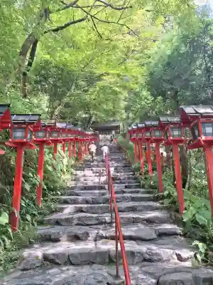 貴船神社の{uncategorized: "未分類", other: "その他", undefined: "問題あり", building: "その他建物", grave: "お墓", sacred_gate: "鳥居", guardian: "狛犬", statue: "像", buddha: "仏像", history: "歴史", nature: "自然", garden: "庭園", animal: "動物", pagoda: "塔", temizu: "手水舎", mountain_gate: "山門・神門", sanctuary: "本殿・本堂", subordinate: "末社・摂社", art: "芸術", scenery: "景色", jizo: "地蔵", ema: "絵馬", goshuin: "御朱印", omikuji: "おみくじ", items: "授与品その他", amulet: "お守り", goshuincho: "御朱印帳", eats: "食事", festival: "お祭り", votive_dance: "神楽", shichigosan: "七五三参", wedding: "結婚式", experience: "体験その他", initially: "初詣", around: "周辺", anti_infection: "感染症対策"}