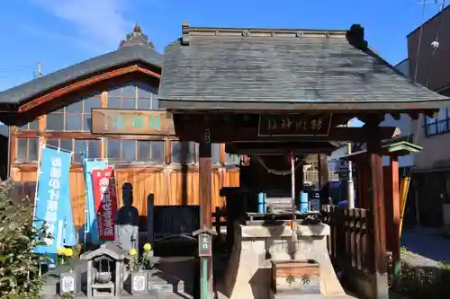 鯖湖神社の本殿