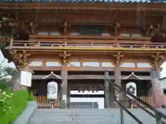 総持寺の山門