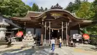 武田神社の本殿・本堂