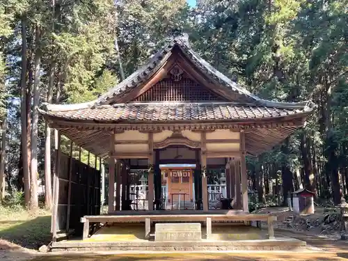 八幡神社の本殿