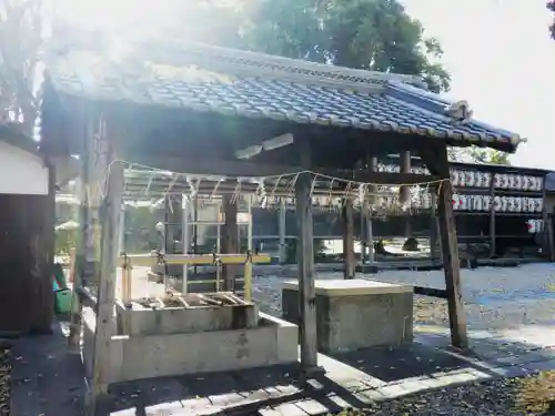 與杼神社の手水舎