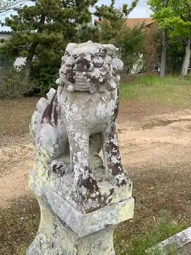 三坂神社の狛犬