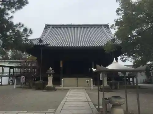斑鳩寺の本殿・本堂