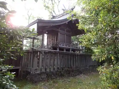 伊和神社の本殿