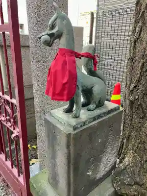 亀住稲荷神社の{uncategorized: "未分類", other: "その他", undefined: "問題あり", building: "その他建物", grave: "お墓", sacred_gate: "鳥居", guardian: "狛犬", statue: "像", buddha: "仏像", history: "歴史", nature: "自然", garden: "庭園", animal: "動物", pagoda: "塔", temizu: "手水舎", mountain_gate: "山門・神門", sanctuary: "本殿・本堂", subordinate: "末社・摂社", art: "芸術", scenery: "景色", jizo: "地蔵", ema: "絵馬", goshuin: "御朱印", omikuji: "おみくじ", items: "授与品その他", amulet: "お守り", goshuincho: "御朱印帳", eats: "食事", festival: "お祭り", votive_dance: "神楽", shichigosan: "七五三参", wedding: "結婚式", experience: "体験その他", initially: "初詣", around: "周辺", anti_infection: "感染症対策"}