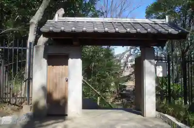 東山稲荷神社の山門・神門