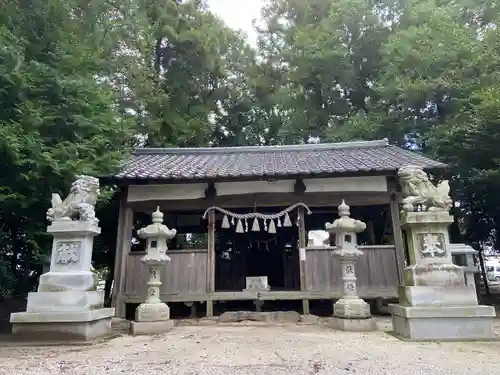 神明神社の本殿