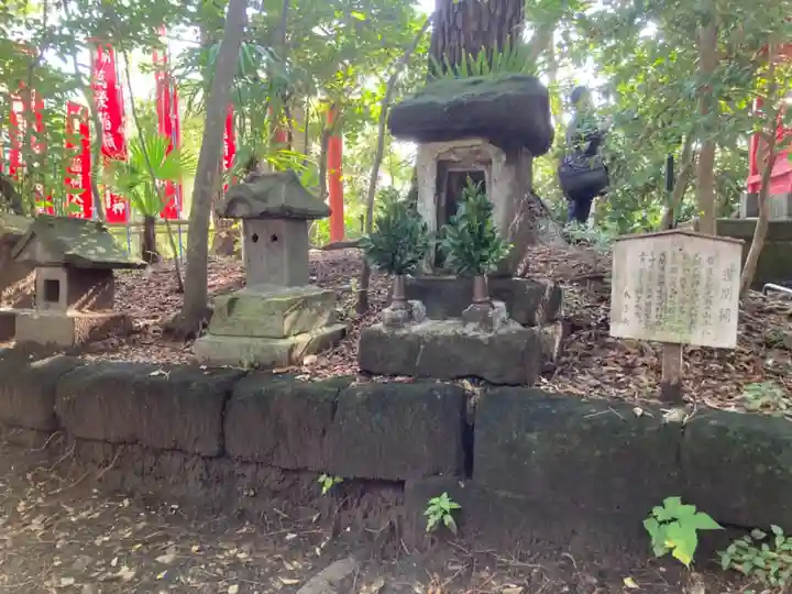 亀岡八幡宮(亀岡八幡神社)の末社・摂社