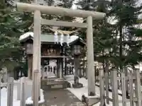 構内札幌神社の鳥居