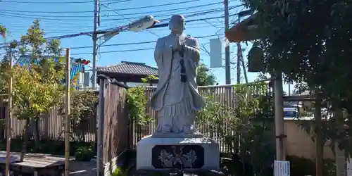 光胤山 大野本光寺の像