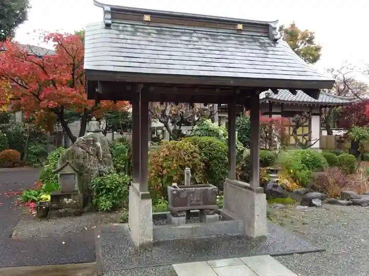 常在寺の手水舎