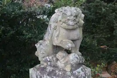 王宮伊豆神社の狛犬