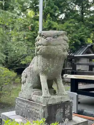 山中諏訪神社(山梨県)
