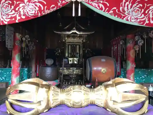 山田寺の本殿・本堂