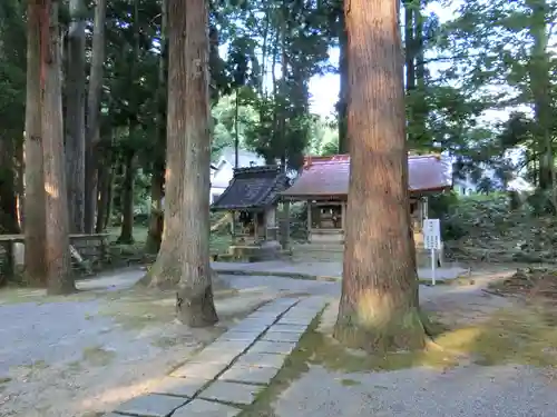 雄山神社中宮祈願殿のその他建物